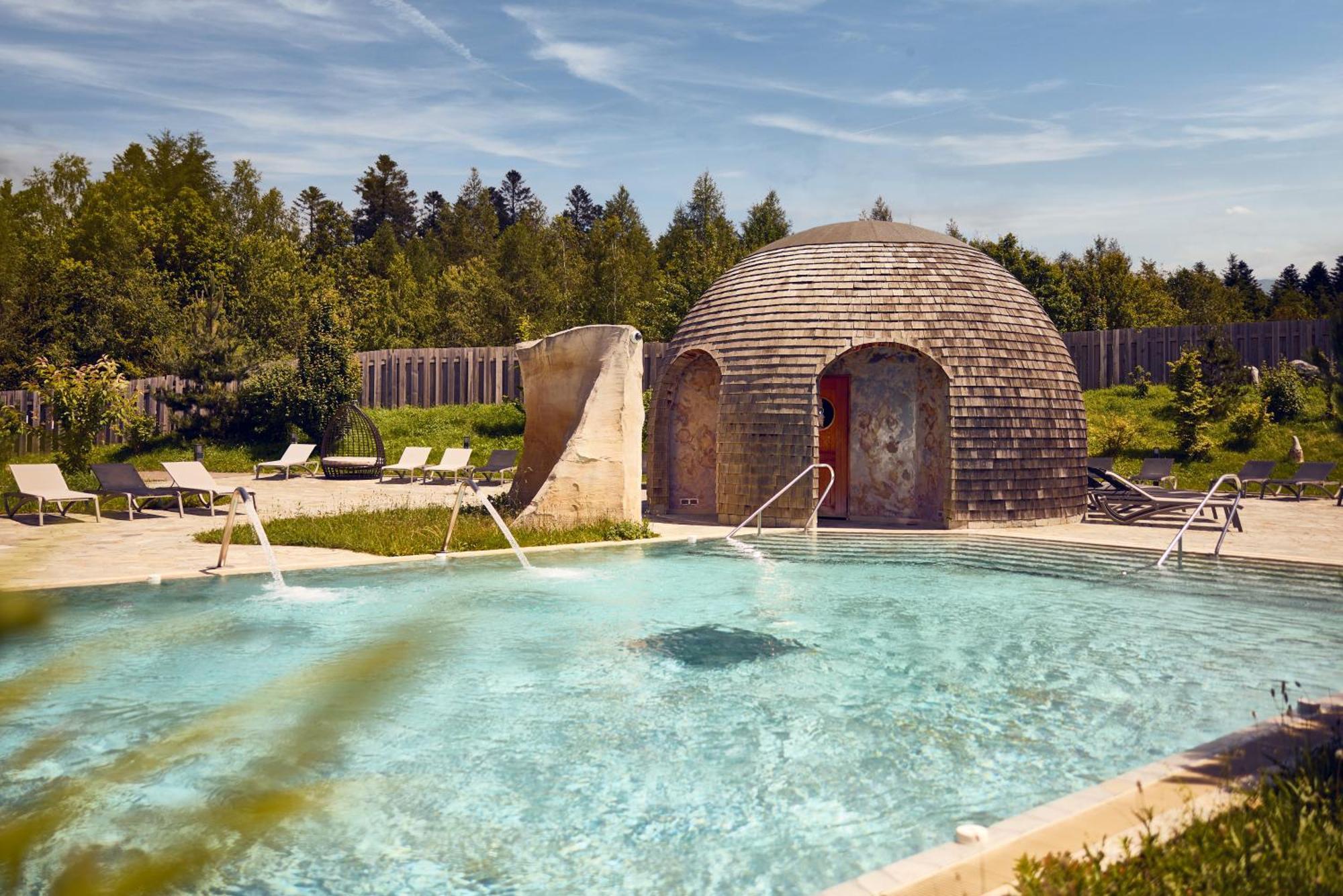Center Parcs Les Trois Forets Аттиньи Экстерьер фото